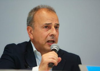 IN LIBRERIA. Migrazione e identità, verità e menzogne, fiducia e tradimento in “Sabbie”, il nuovo romanzo di Gianni Caria