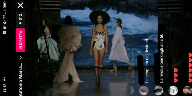 Le sfilate in diretta streaming, così la moda diventa democratica