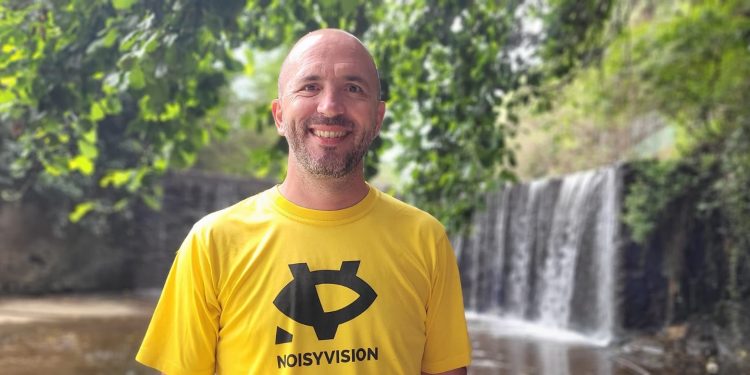 Noisy Vision, coloriamo il mondo di giallo insieme a Dario Sorgato