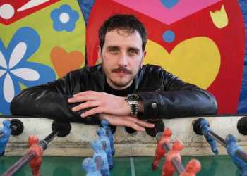 Quando gli animali insegnano agli umani ad essere umani. Sedici storie in “Quello che non dicono” di Riccardo Gazzaniga