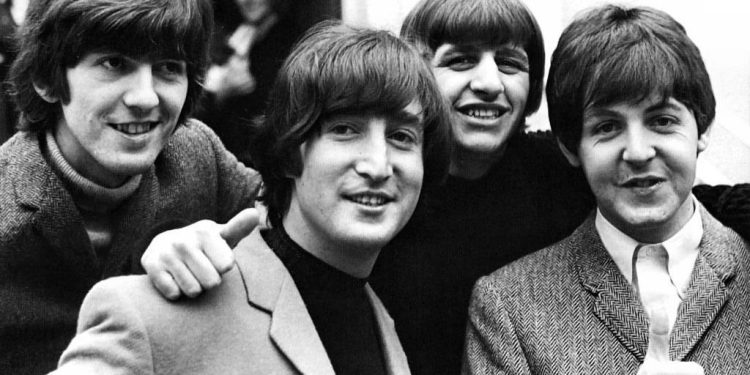 Now and Then, per l’ultima volta, i Fab Four