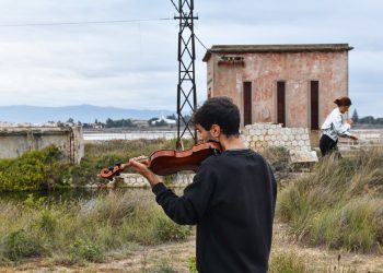 Al Parco di Molentargius va in scena “Infestare”, l’invito di RiverRun a rivivere gli spazi tra mare e stagno
