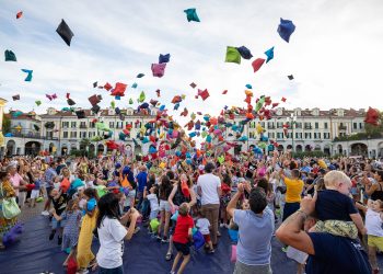 FestivAlguer, giochi di infanzia e viaggi senza tempo nella 21esima edizione del festival di arti performative della città catalana