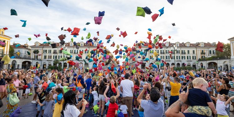 FestivAlguer, giochi di infanzia e viaggi senza tempo nella 21esima edizione del festival di arti performative della città catalana