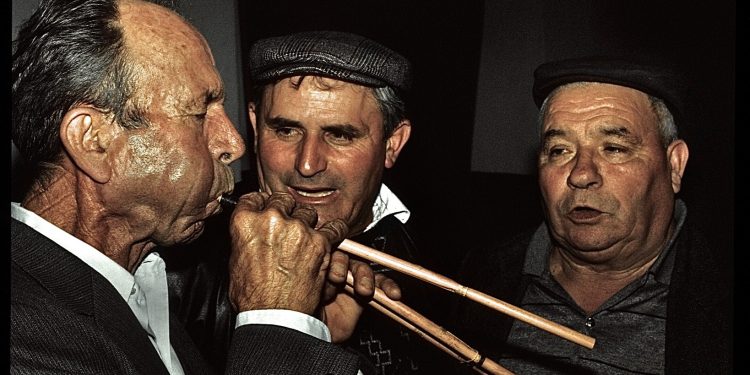 Musica tradizionale, a Bitti il documentario sul maestro di launeddas Aurelio Porcu prodotto da Iscandula