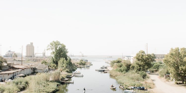 ‘Terra d’acqua’, la laguna di Santa Gilla protagonista delle foto di Cédric Dasesson