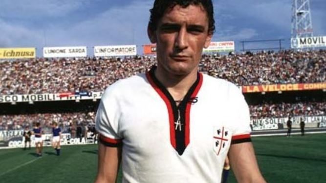 Quando le ragazze di Meana confezionavano la maglia di Gigi Riva