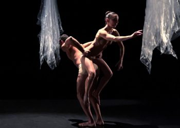 Mvula Sungani: “La danza è integrazione e resilienza”. Il coreografo di origini sardo-africane nell’Isola con “Sabir” per l’apertura della stagione danza del Cedac