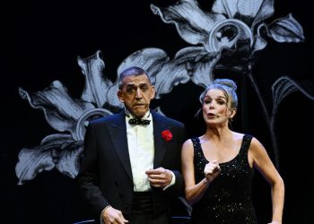Elena Pau e Gianni Dettori portano a teatro atmosfere e musiche del Novecento con “Si fa ma non si dice” lunedì al Massimo di Cagliari