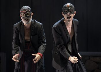 Il Teatro dell’Elfo a Cagliari e Sassari con “Edipo Re/Una favola nera” e i costumi di Antonio Marras. Il regista Ferdinando Bruni: “Il teatro una comunità che interroga se stessa”
