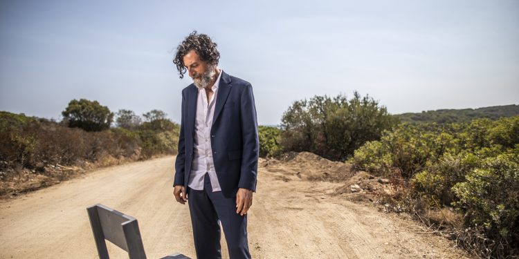 “La sedia”, un viaggio alla ricerca delle proprie radici nel film di Gianluca Vassallo