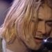 Non ridete, Kurt Cobain è morto. Trent’anni fa ci lasciava il cantante dei Nirvana