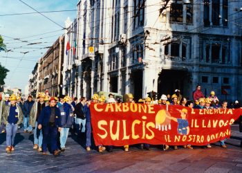 ‘Uomini in Marcia’, il lungo cammino della classe operaia nel nuovo docufilm di Peter Marcias