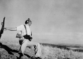 Le immagini senza tempo di Robert Capa in mostra a Cagliari al Palazzo di Città