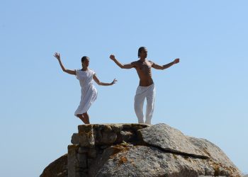 Aria performing festival