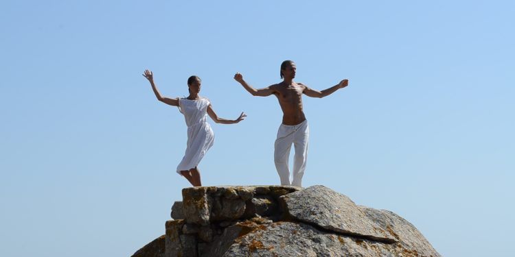 Aria performing festival