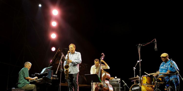 Mehldau e Hiromi accendono Dromos, successo nel fine settimana per le due star del piano jazz. E il 27 e 28 a Oristano arrivano Garbarek e Fatoumata Diawara