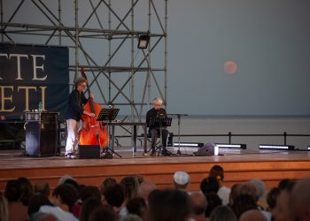 La Notte dei Poeti, a Nora Fabrizio Bentivoglio e Ferruccio Spinetti omaggiano Ennio Flaiano con la loro “Lettura Clandestina”