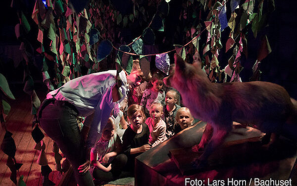 Premio EITA 2024, la compagnia cagliaritana Kyber Teatro trionfa a Bruxelles con il progetto ‘Pixels and Performing Arts’