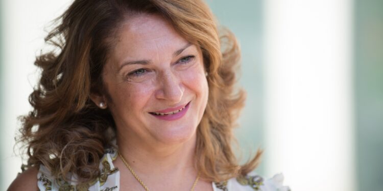 Libri e cultura, domenica Cristina Caboni ospite a Santu Lussurgiu per la rassegna della Fondazione Hymnos