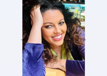 “La forza delle donne afghane custodi della società civile”. A Cagliari la giornalista Barbara Schiavulli racconta il nuovo libro ‘Burqa Queen’