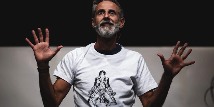 Teatro, musica e poesia per il Natale Solidale cagliaritano, tre spettacoli tra favole e filastrocche con Michela Atzeni e Andrea Santonastaso