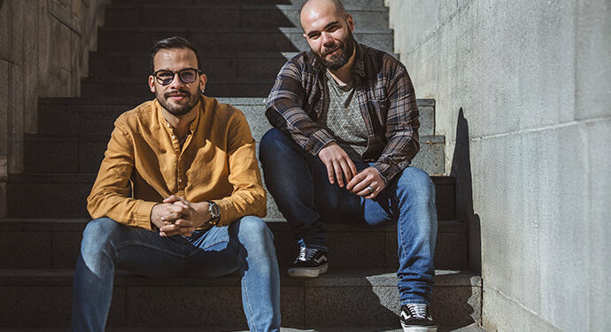Su biàgiu de Gionta i Riccardo, cantzones in alguerés pro fraigare s’umanidade noa