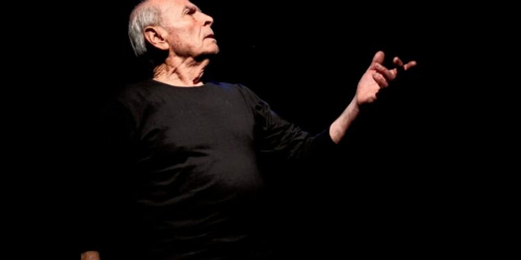 La bellezza ci salverà, anche quando è dolorosa. Nino Landis e Antas Teatro in “Lorcamente” danno voce alla poesia di Federico Garcia Lorca