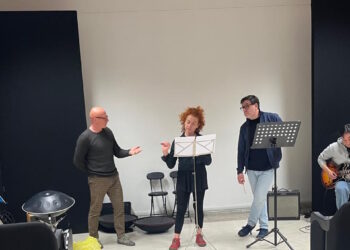 Da bambini ad adulti tra la Seconda guerra mondiale e il boom economico nelle storie del reading musicale ‘Intrecci – La guerra, la vita, il lavoro’, in scena a Dialoghi di carta