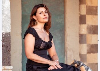 Le radici e la storia, parte da Cagliari con Éntula il tour del nuovo libro della giornalista Barbara Serra “Fascismo in famiglia”