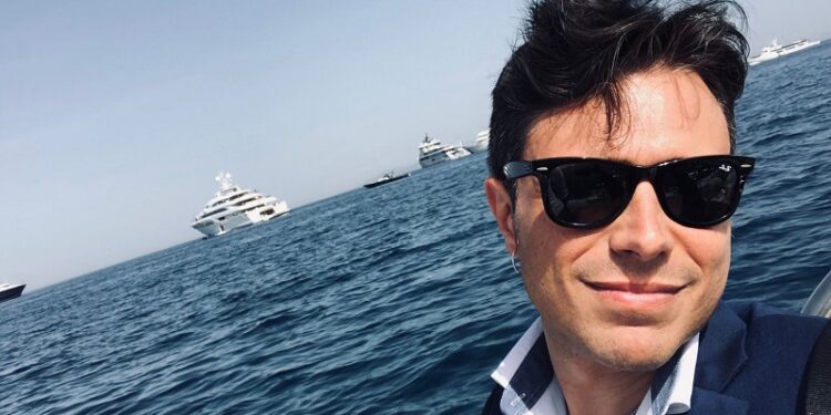 Il nuovo romanzo noir di Antonio Boggio porta nuove ombre sulla cittadina di Carloforte