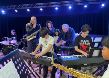 Due scuole sarde trionfano nella decima edizione del concorso ‘L’adozione fra i banchi di scuola’