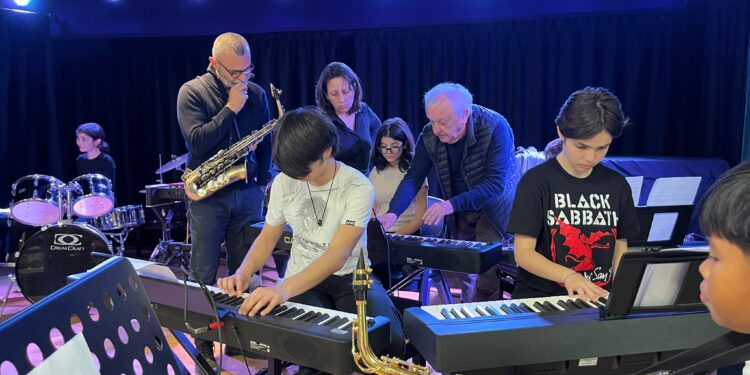 Due scuole sarde trionfano nella decima edizione del concorso ‘L’adozione fra i banchi di scuola’