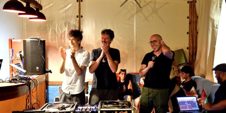 ‘Santa Lucia’, in una suite musicale del collettivo Stellare la nuova geografia uditiva del borgo costiero siniscolese