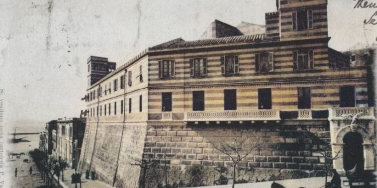 La Scala di Ferro fra le novità di Monumenti Aperti. Secoli di storia sotto quello che fu il più esclusivo albergo cagliaritano
