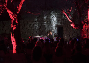 “Cartoline Sonore”, un viaggio sensoriale nella Sardegna autentica con la musica contemporanea