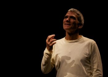 “Sotto questo cielo”, torna a Cagliari il teatro estivo del Cada Die Teatro. Focus sulla guerra a Gaza e il desiderio di pace e giustizia