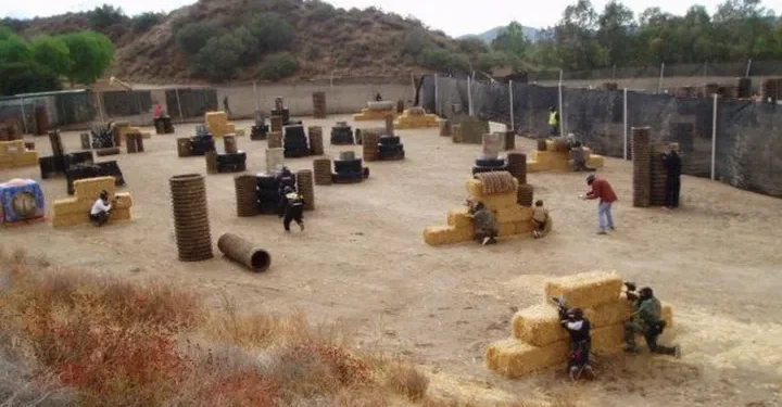 Villacidro, Martina Delogu lancia una raccolta fondi per un campo da paintball tra divertimento e inclusione