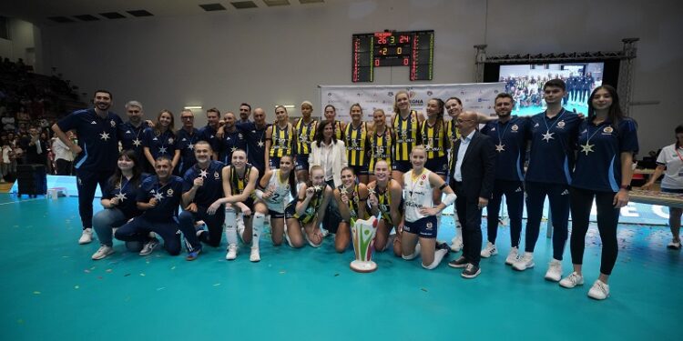 Oristano saluta le star del volley con un “arrivederci” pieno di entusiasmo per la Sardegna Volleyball Challenge