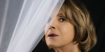 Viaggio nei labirinti della mente e del cuore con la Stagione di prosa, danza e circo firmata CeDAC al Massimo di Cagliari da ottobre a maggio